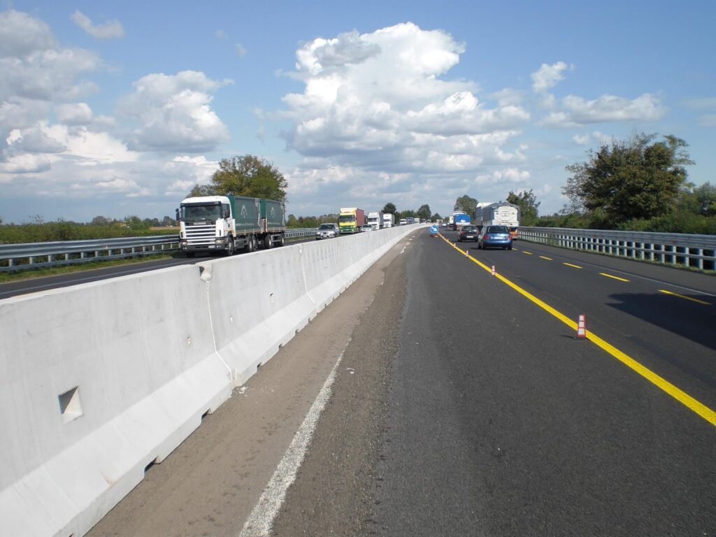 barriere spartitraffico su Autostrada A4 tratto Quarto d’Altino-Portogruaro